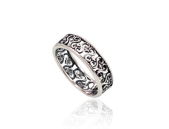 Sudraba gredzeni sievietēm