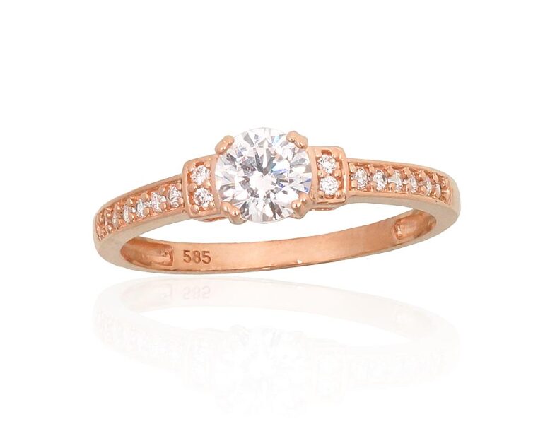 Gold engagement rings