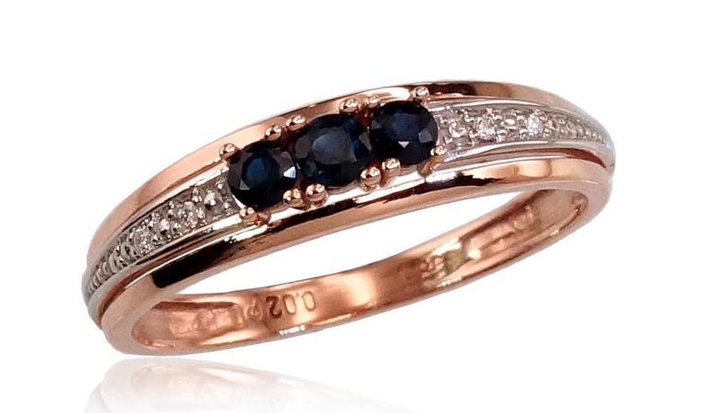 Zelta gredzens ar safīru un briljantiem, Sarkanais Zelts 585°, izmērs 17.5