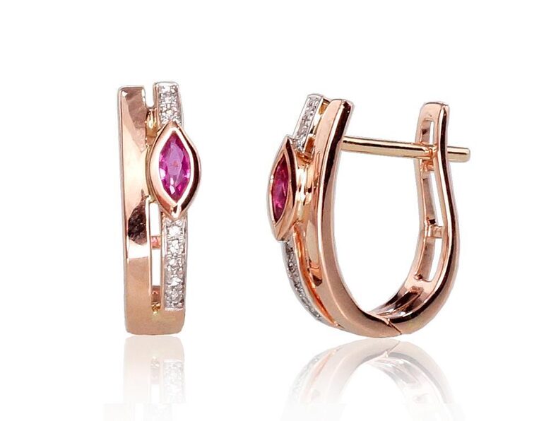 Zelta auskari ar rubīnu un briljantiem, “angļu” slēdzējs – 585° sarkanais zelts ar rodija pārklājumu