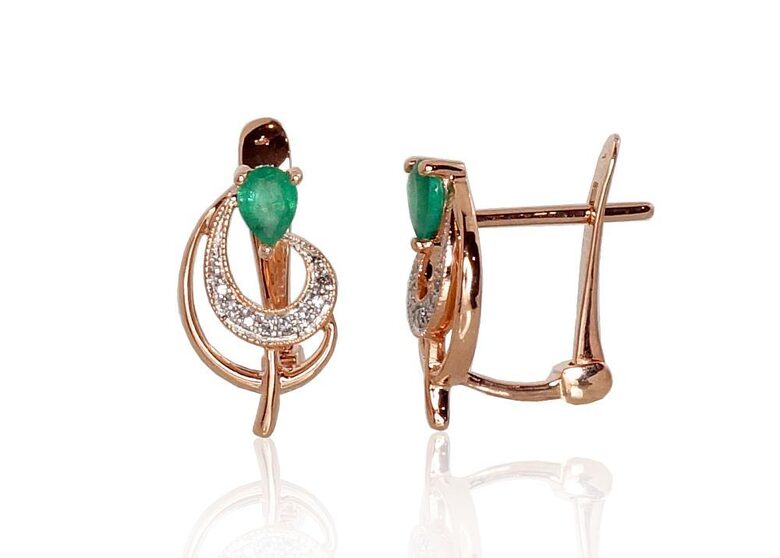 Zelta auskari ar smaragdiem un briljantiem, 585° sarkanais zelts, “angļu” slēdzējs