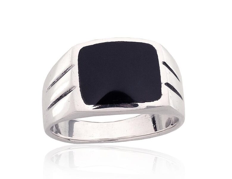 Men’s silver ring with onyx, 925 sterling silver, oxidized finish, size 19.5