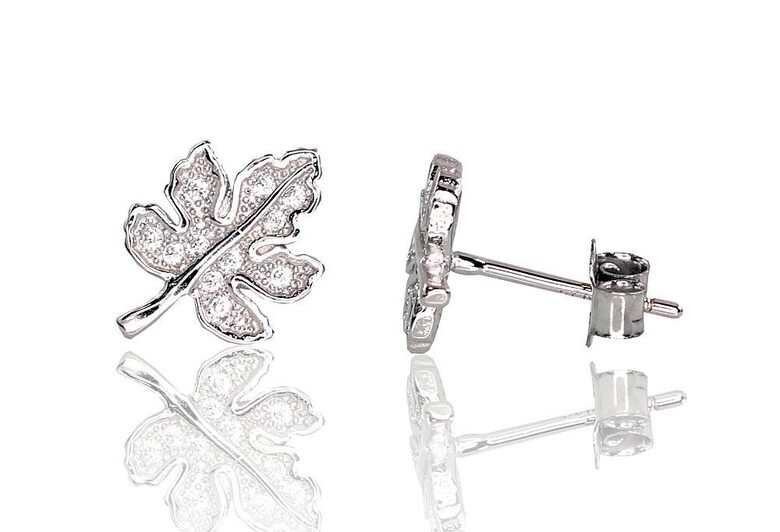 Серебряные серьги-гвоздики Лист с цирконами, 925°, родиевое покрытие