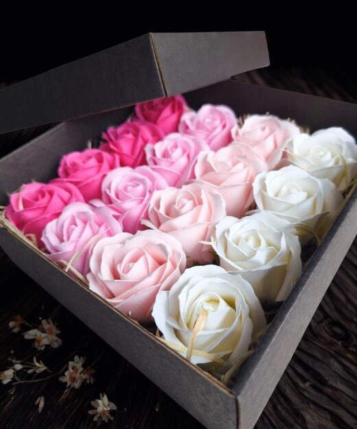 Soap Roses in Box Roze – 16 pcs, Beautiful Gift