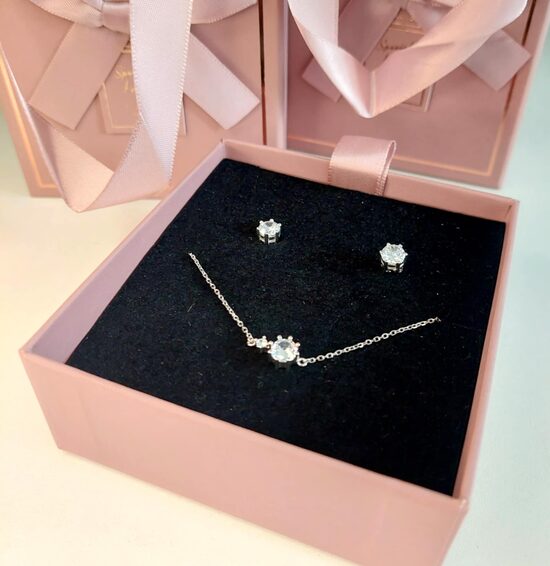 Набор серебряных украшений