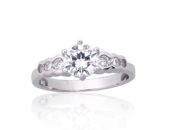 Sudraba saderināšanās gredzens ar cirkoniem 18 izm. – 925°, rodija pārklājums