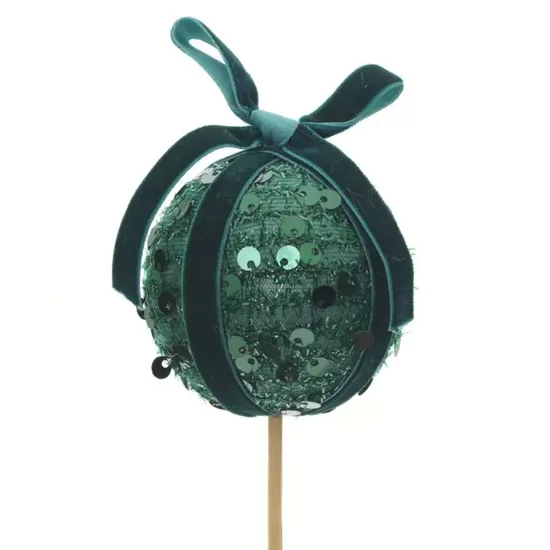 Zaļa Ziemassvētku bumbiņa uz kociņa 50 cm – Dāvana