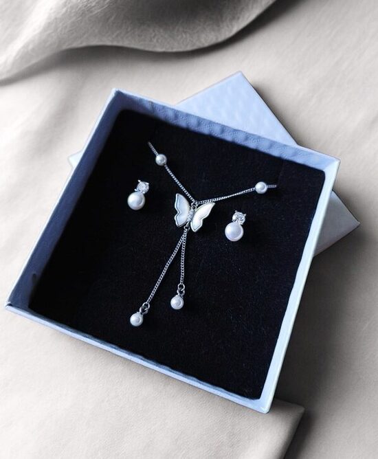 Sidabrinis papuošalų rinkinys su perlais ir drugelio motyvu, 925 prabos sidabras su rodžio danga