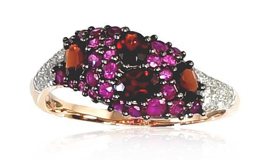 Zelta gredzens briljantiem, rubīniem un granātu