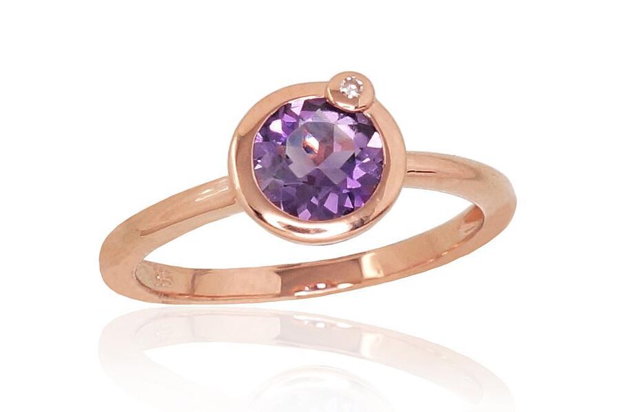 Sieviešu zelta gredzens 585° ar briljantiem un ametistu, 16. izmērs