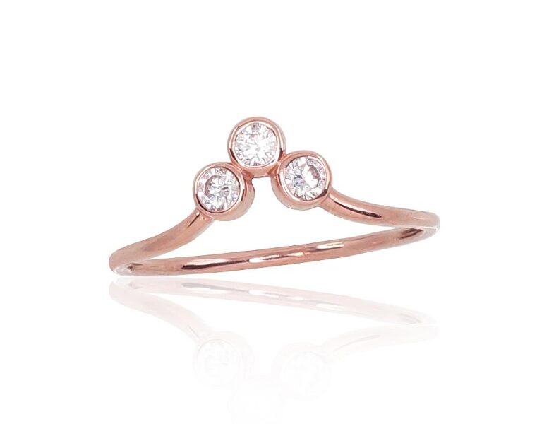 Sieviešu zelta gredzens ar cirkoniem, izmērs 16