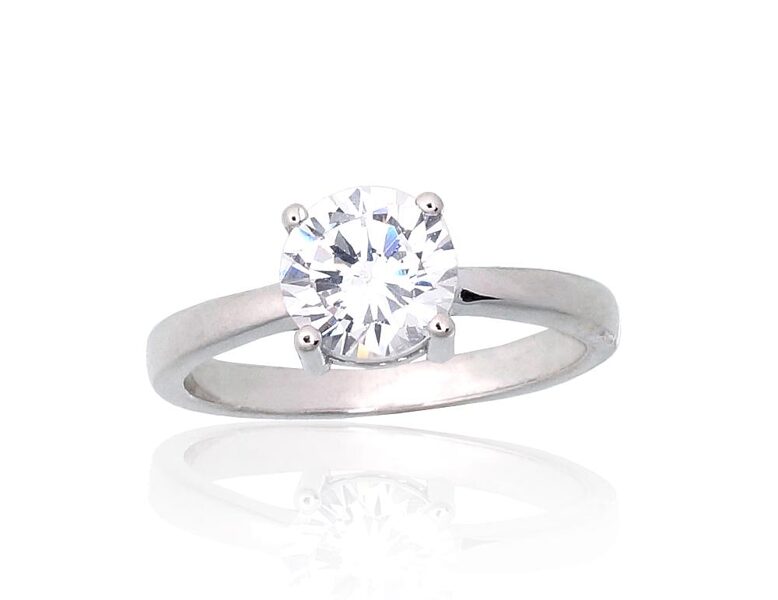 Sudraba gredzens , Sudrabs 925°, rodijs (pārklājums), Cirkoni 15.5