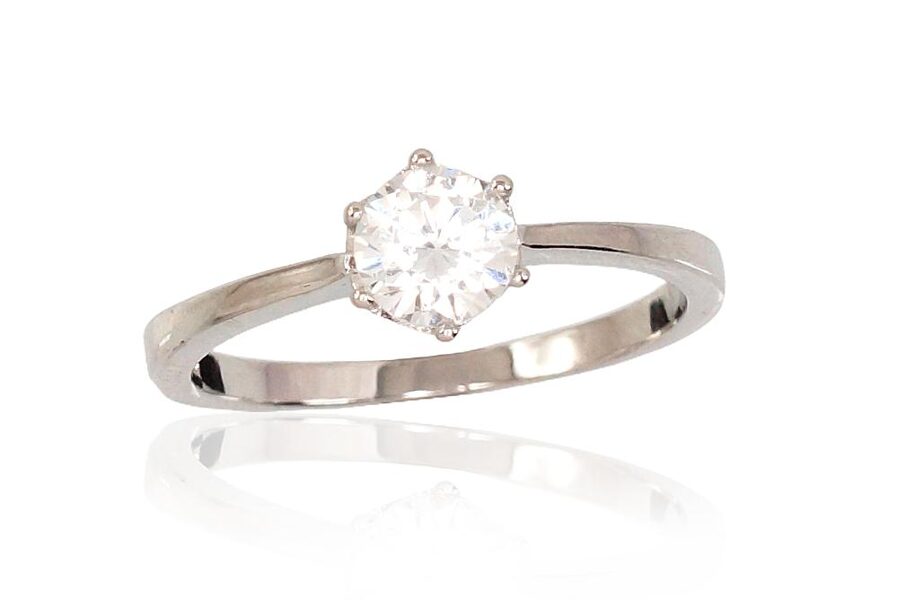 Sudraba saderināšanās gredzens ar cirkoniem 17.5 izm. – 925°, rodija pārklājums