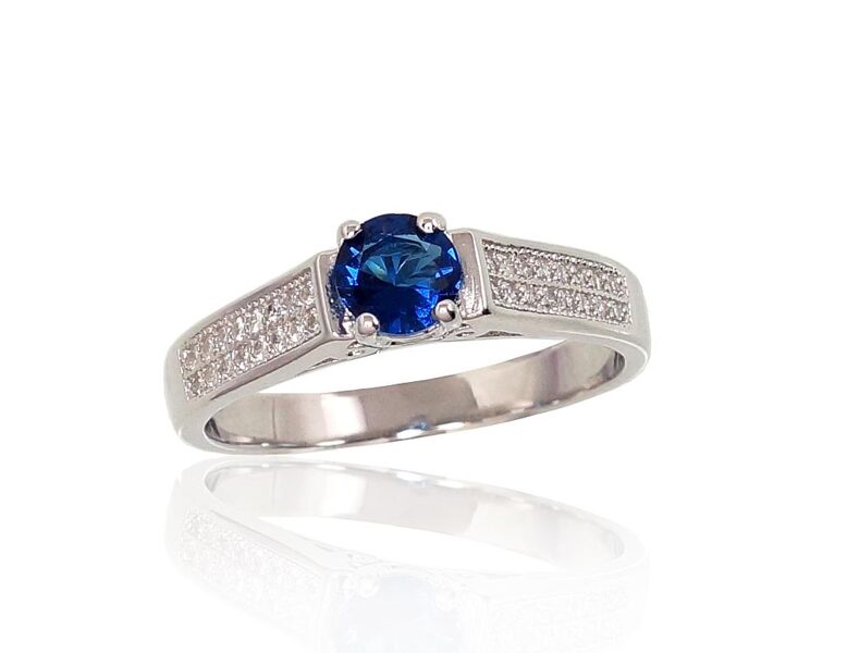 Sudraba gredzens , Sudrabs 925°, rodijs (pārklājums), Cirkoni 