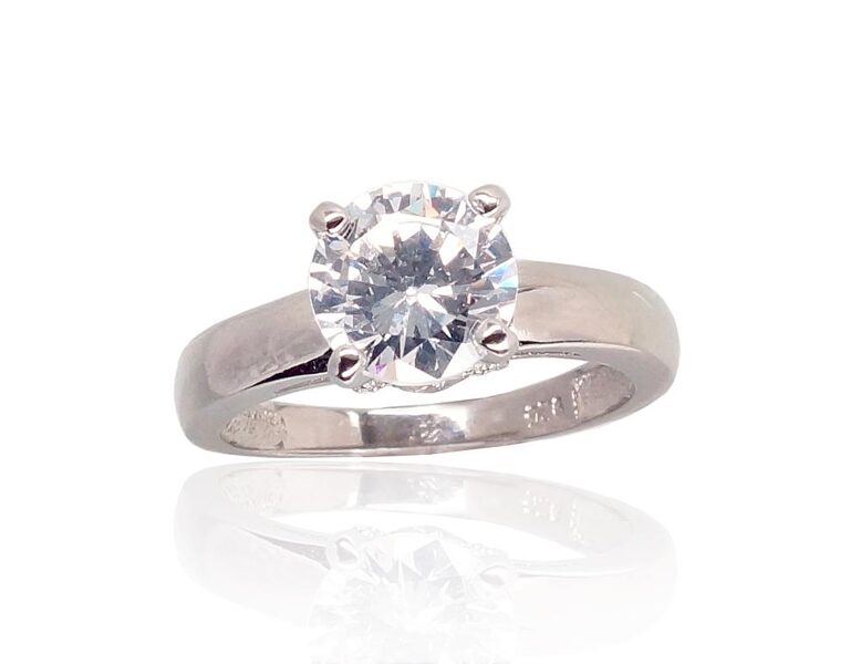 Silver engagement ring with zirconia, size 19