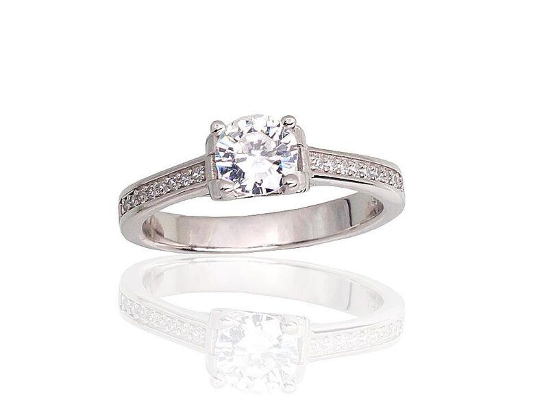 Silver engagement ring with zirconia, size 18.