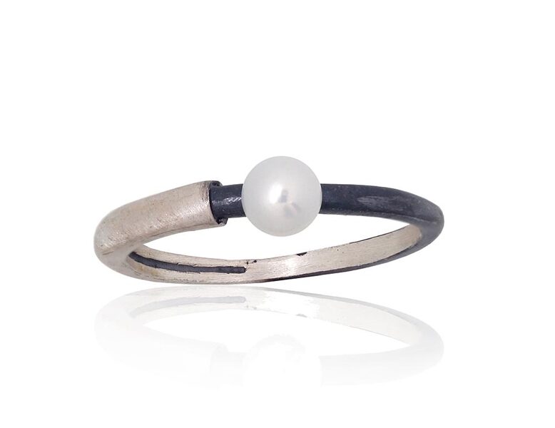 Sterling Silver Pearl Ring – Oxidized 925 Silver, Size 16.5