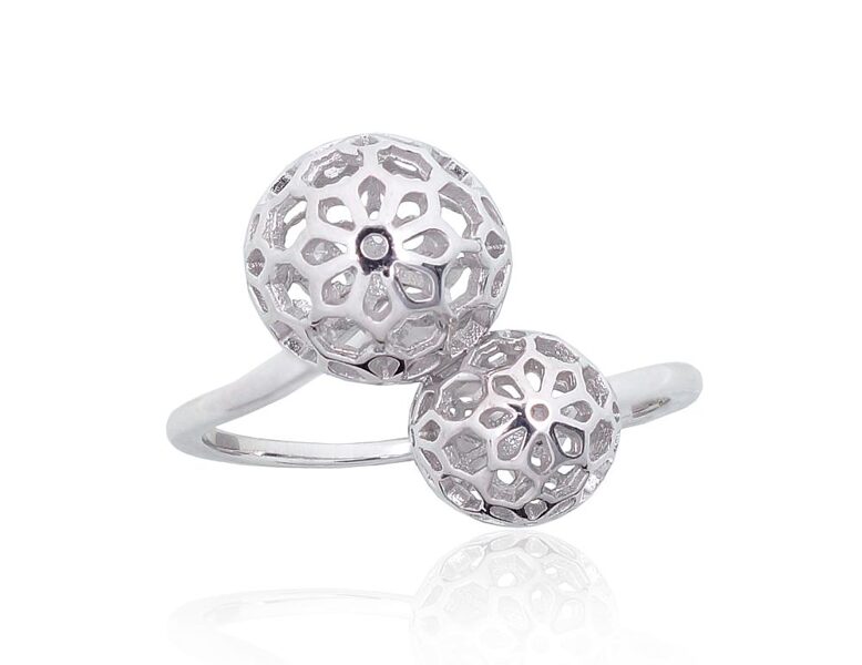 Sudraba gredzens 925° ar rodija pārklājumu, izm. 17