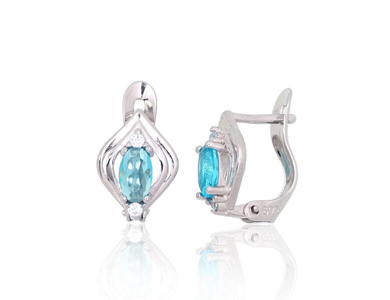 Vaikiški sidabriniai auskarai su „anglišku“ užsegimu ir šviesiai mėlynais cirkoniais