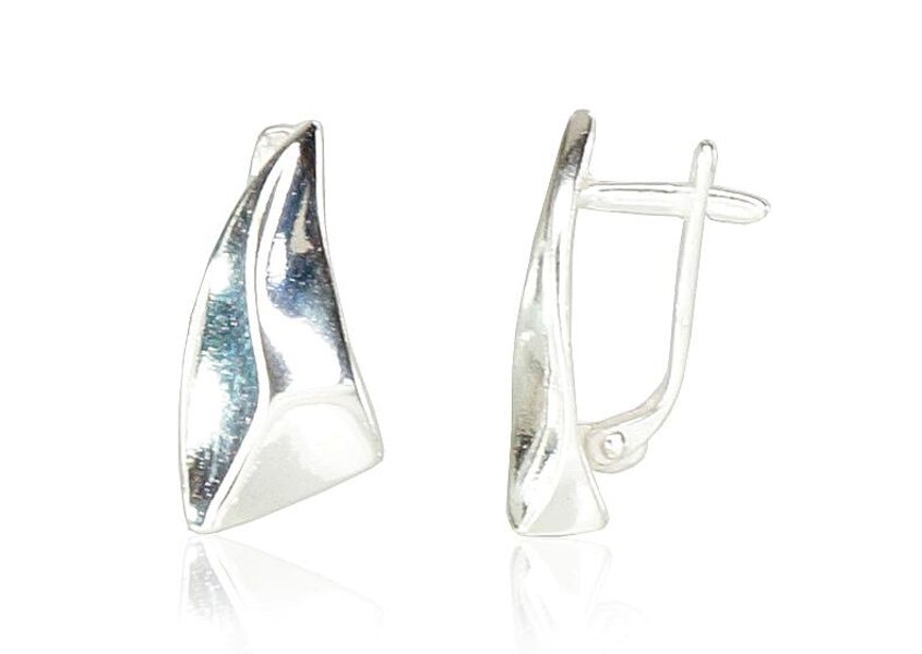 Серебряные серьги на английском замке