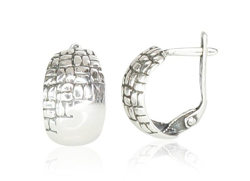 Серебряные серьги с «английским» замком и оксидированным покрытием