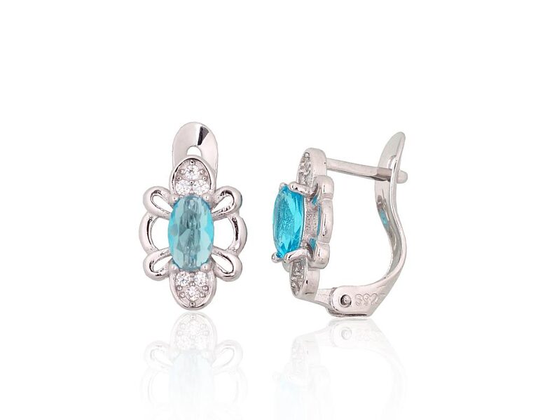 Sidabriniai auskarai su „anglišku“ užsegimu ir mėlynu cirkoniu