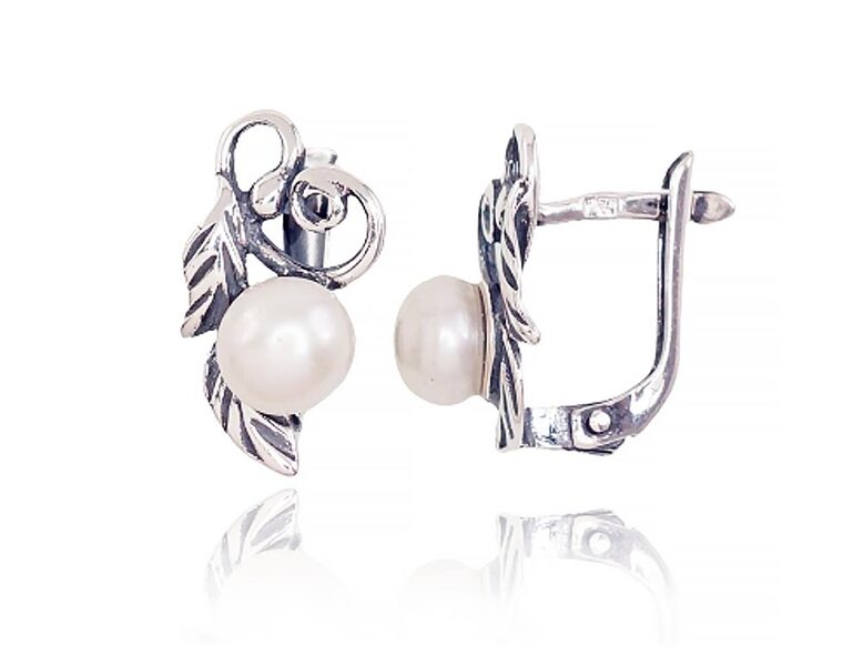 Silver earrings with pearls, "English" lock