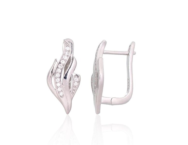 Серебряные серьги с цирконами, английский замок, серебро 925, родиевое покрытие, 18 мм