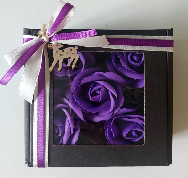 Įmonių dovanos - Padėkos dovanų rinkinys | Violetinių muilo gėlių