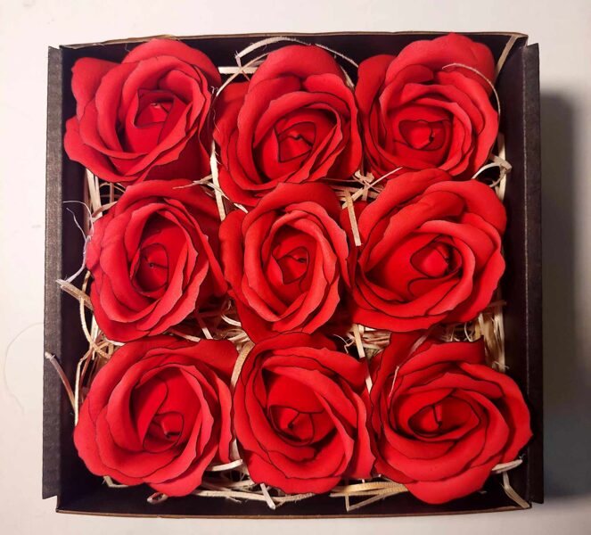 Soap Flowers in a Box - 9 Roses - Red Elegance