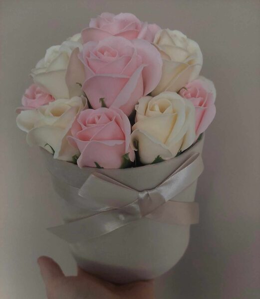 Ziepju ziedu galda dekors, bēšais velūrs