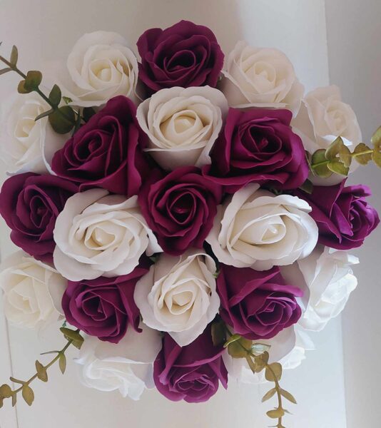 Ziepju ziedu galda dekors Lusinda