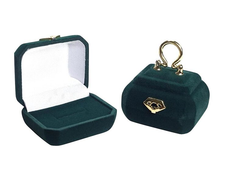 Dāvanu kārbiņa zaļā krāsā rotaslietām