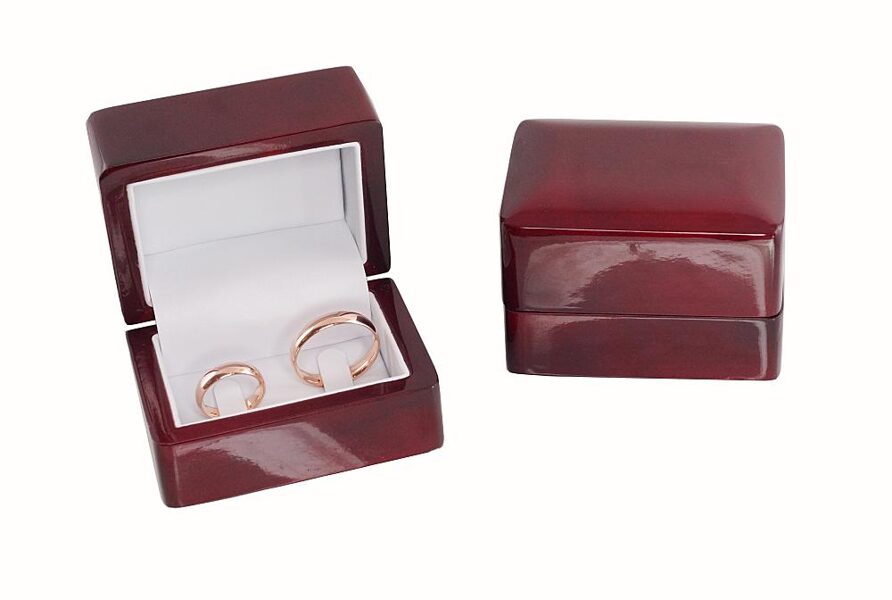 Ekskluzīva dāvanu kārbiņa diviem gredzeniem, brūna