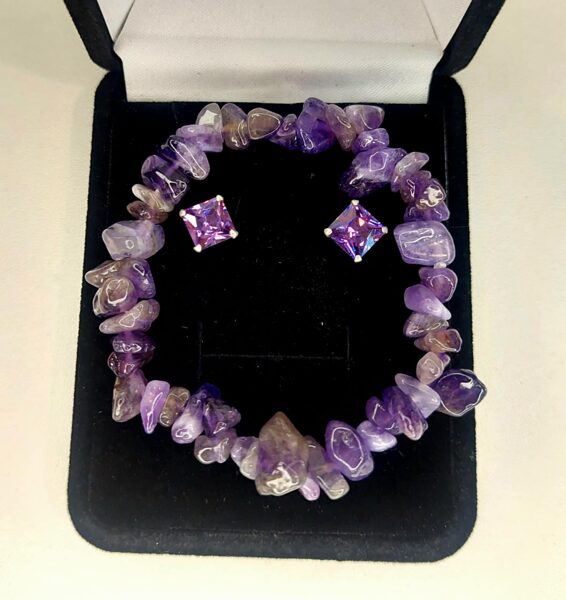 Серебряный комплект украшений с аметистом и цирконием